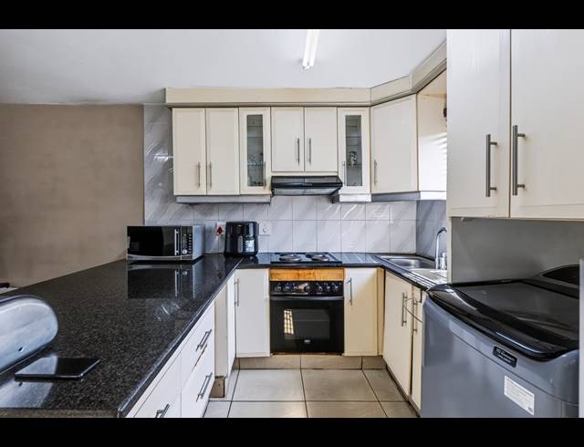 3 BEDROOM DUPLEX FOR SALE IN AUSTERVILLE